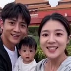 1岁孩子他爸妈天安门