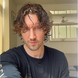 Dean Lewis 