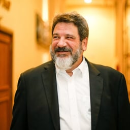 voz do Mauro Sergio Cortella