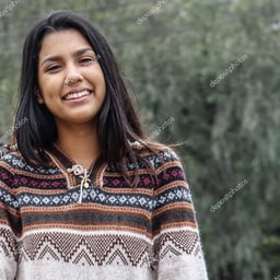 voz ester de grupo vera