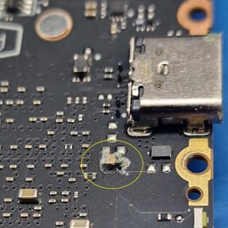 Voz Femenina Directa