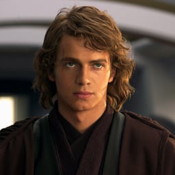 Anakin Skywalker (español latino)