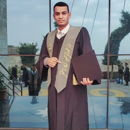 مصطفى المومؤي 