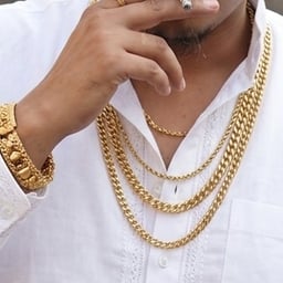 भावनात्मक पुरुष