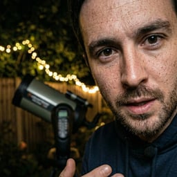 Voz Curiosa e Descontraída