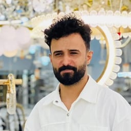 مايا العبسي 