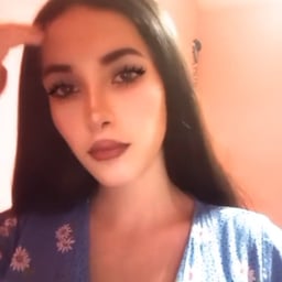 صوت أنثوي حيوي