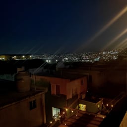 Junior h voz bien 😛