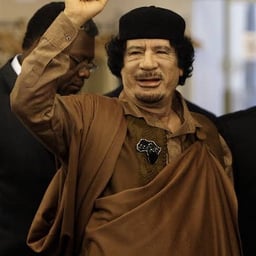 معمر القذافي 