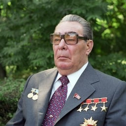 Брежнев