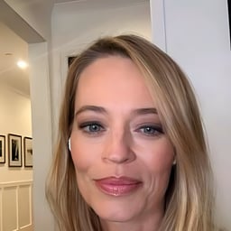 Jeri Ryan 
