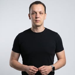 Уверенный Наставник Роман