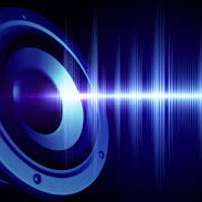 Locutor de Radio Cálido