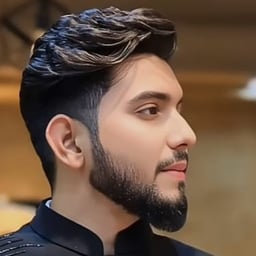 युवा हिंदी पुरुष