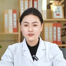 中式眉骨国泰民安脸白大褂女医生