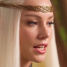 エルフの戦士長エメラルダ