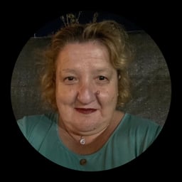 Conversational Confidante