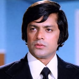 नाटकीय पुरुष स्वर