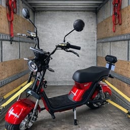 Voz Conversacional Masculina