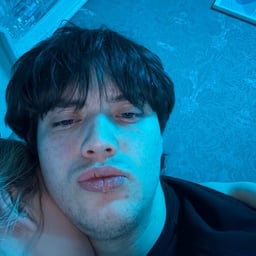 Спокойный мужской голос