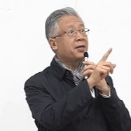 大学老教授讲台演讲男