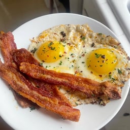 Dynamic Male Announcer