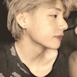 TAEHYUNG/ESPAÑOL LATINO 