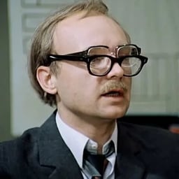 Новосельцев из Служебного романа