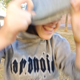 Narradora Enérgica Española