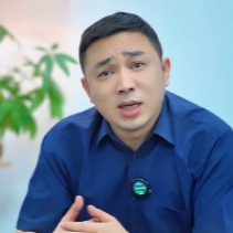 7.8蓝衣服男