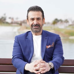 كريم عبد العزيز 