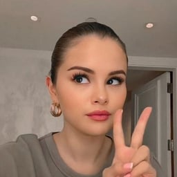 Selena Gomez 