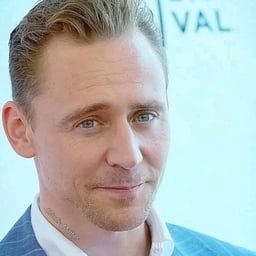 Tom Hiddleston