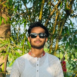 Clear Narrative Voice