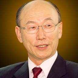 DR. DAVID YONGGI CHO