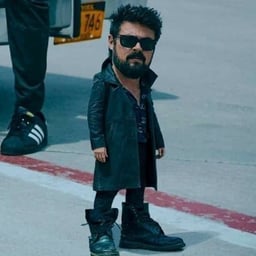 Voz Oscura y Misteriosa