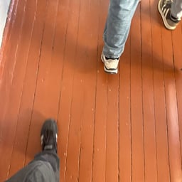 Теплий чоловічий голос