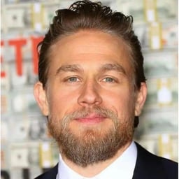 Charlie hunnam 
