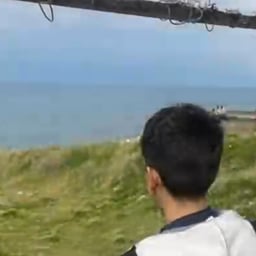 صوت عربي هادئ