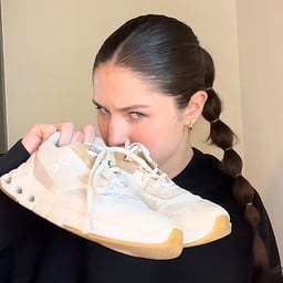 袜子女（英文）