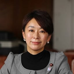 山尾志桜里