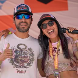 Voz Alegre y Conversacional