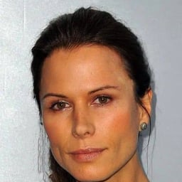 Rhona mitra 
