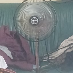 Voz Conversacional Amigable