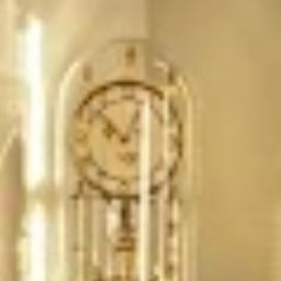 Voz Conversacional Clara