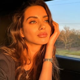 Friendly Conversational Voice