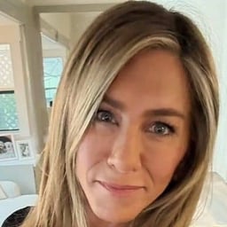 Jennifer Aniston 