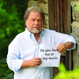001 Gene Watson 