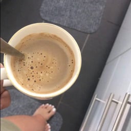 Confident & Expressive