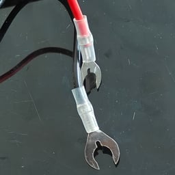 சிரிக்கும் தமிழ் குரல்